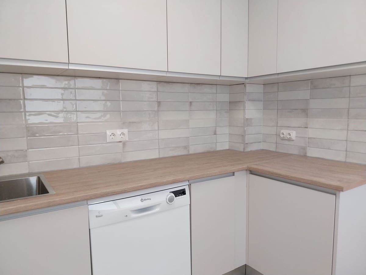 Casa de 2 habitaciones en Coín en venta - 235.000 € (Ref: 9838268)