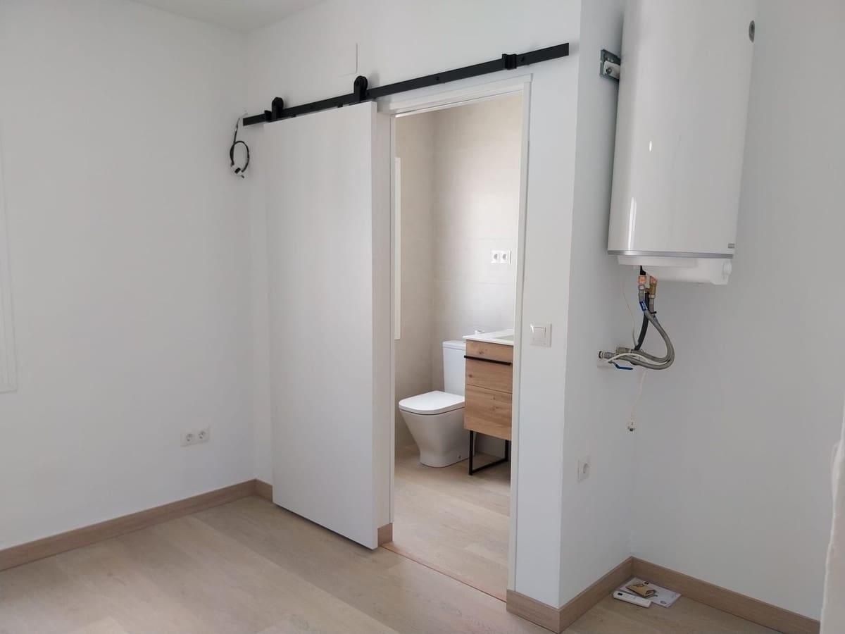 Casa de 2 habitaciones en Coín en venta - 235.000 € (Ref: 9838268)