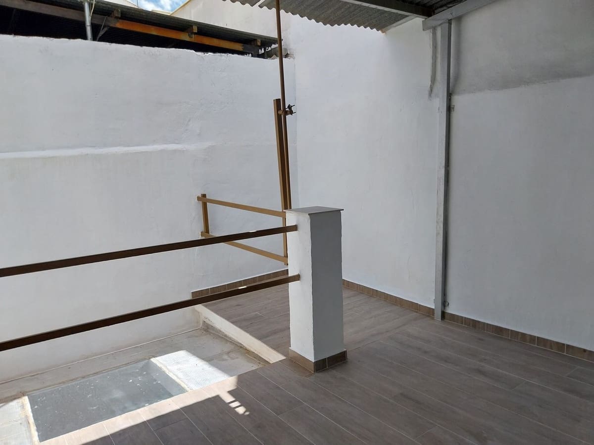 Casa de 2 habitaciones en Coín en venta - 235.000 € (Ref: 9838268)