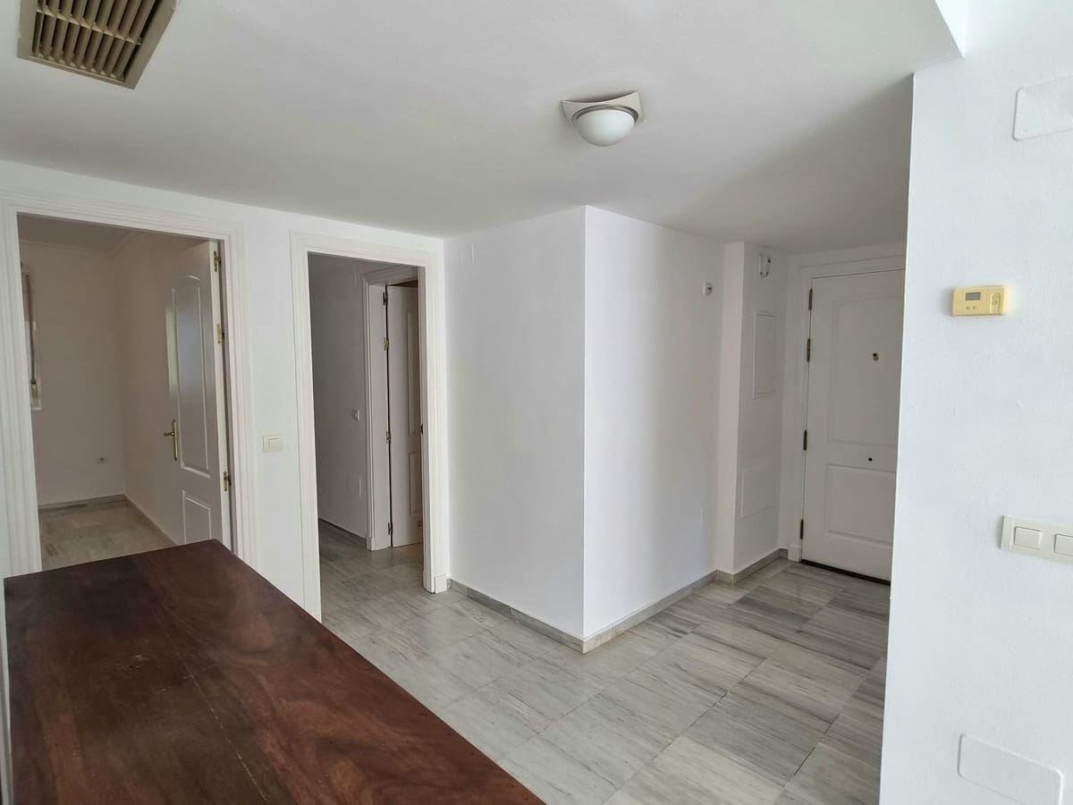 2 quarto Apartamento para venda em Alhaurin Golf com piscina garagem - 260 000 € (Ref: 9909060)