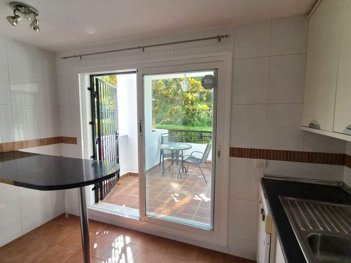 2 quarto Apartamento para venda em Alhaurin Golf com piscina garagem - 260 000 € (Ref: 9909060)