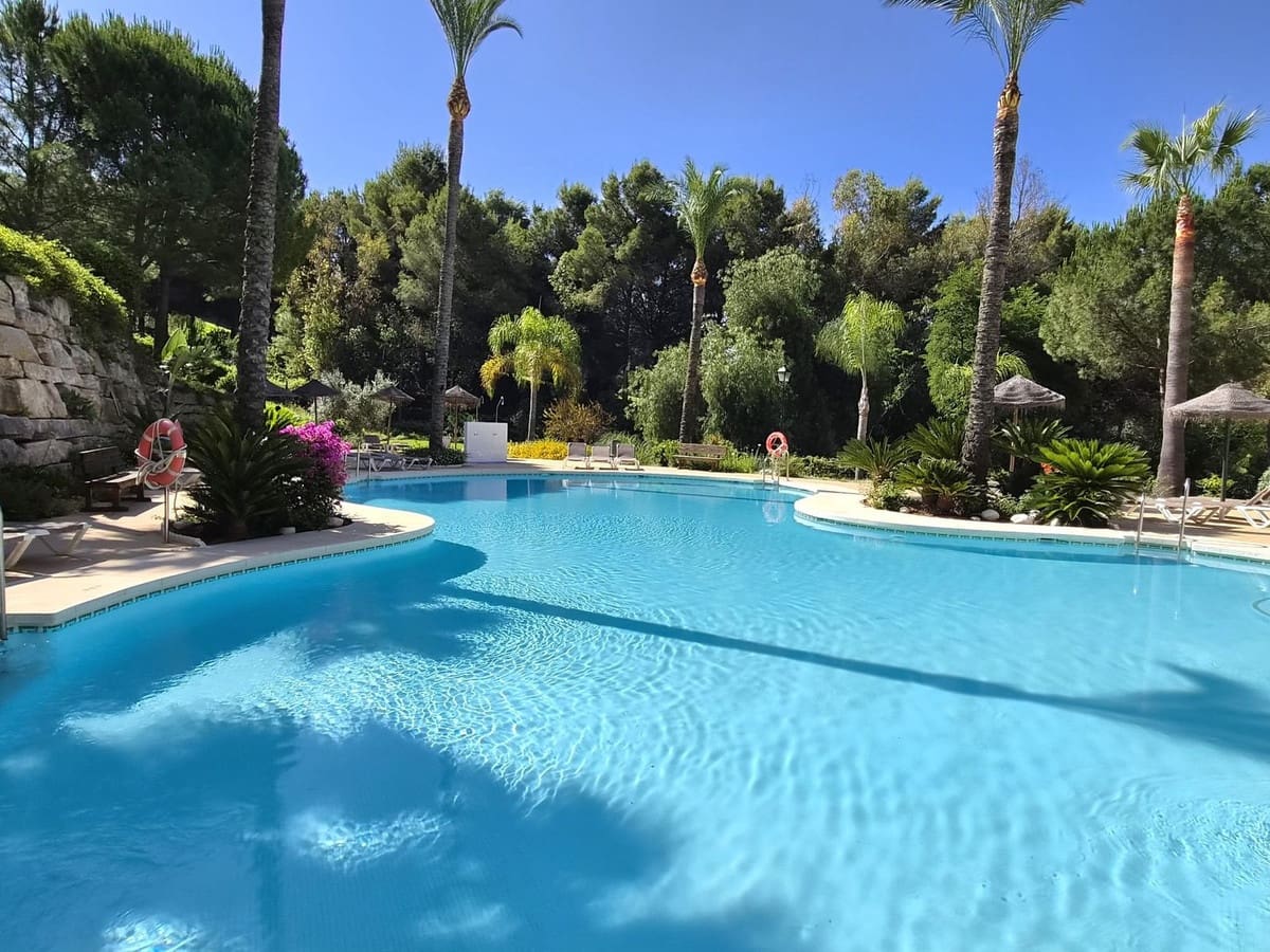 2 quarto Apartamento para venda em Alhaurin Golf com piscina garagem - 260 000 € (Ref: 9909060)