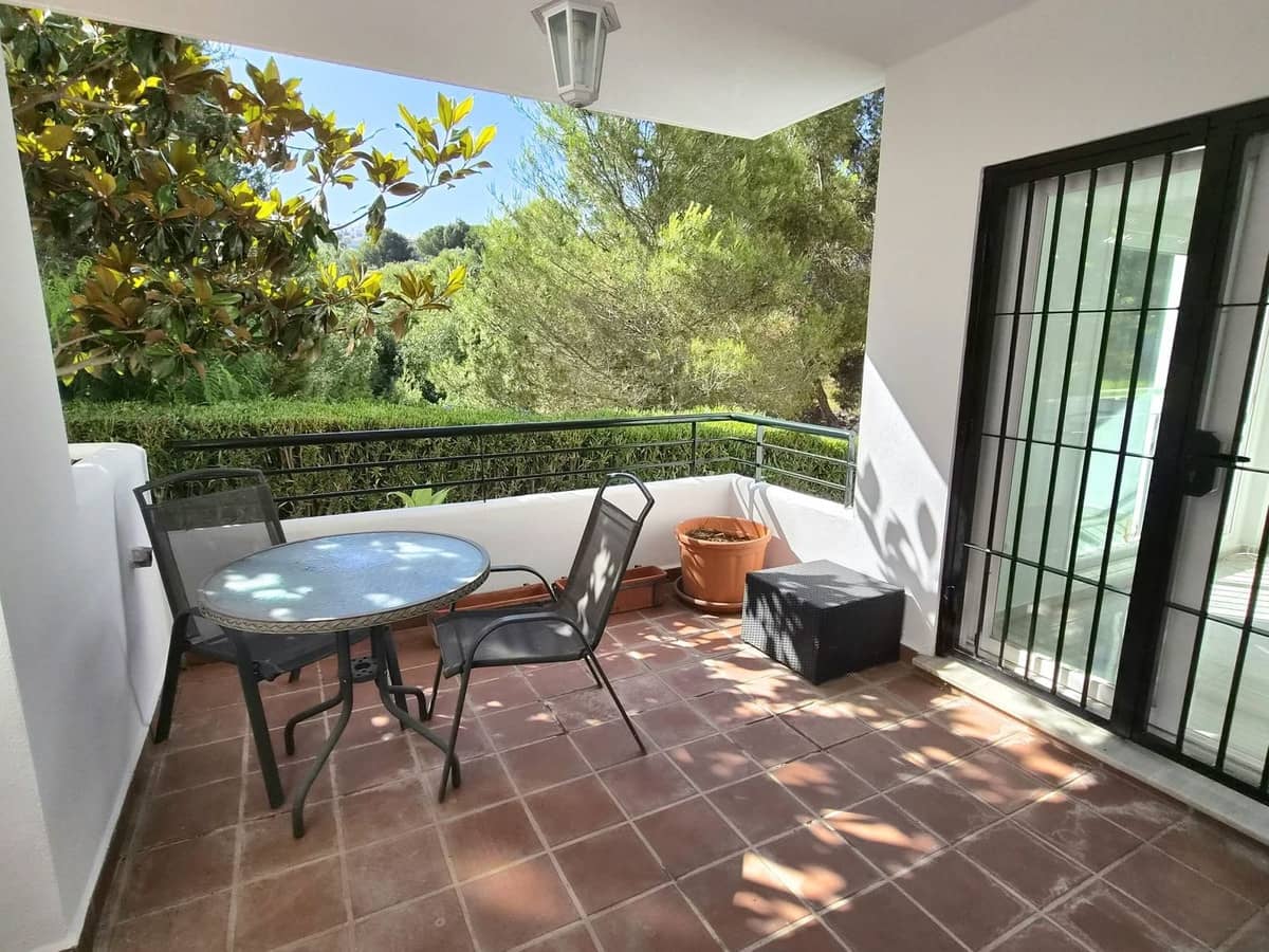 2 quarto Apartamento para venda em Alhaurin Golf com piscina garagem - 260 000 € (Ref: 9909060)