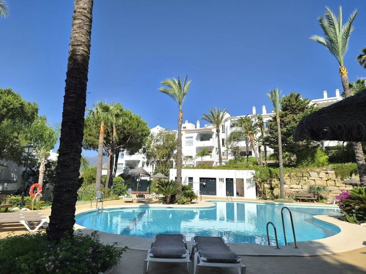 2 quarto Apartamento para venda em Alhaurin Golf com piscina garagem - 260 000 € (Ref: 9909060)