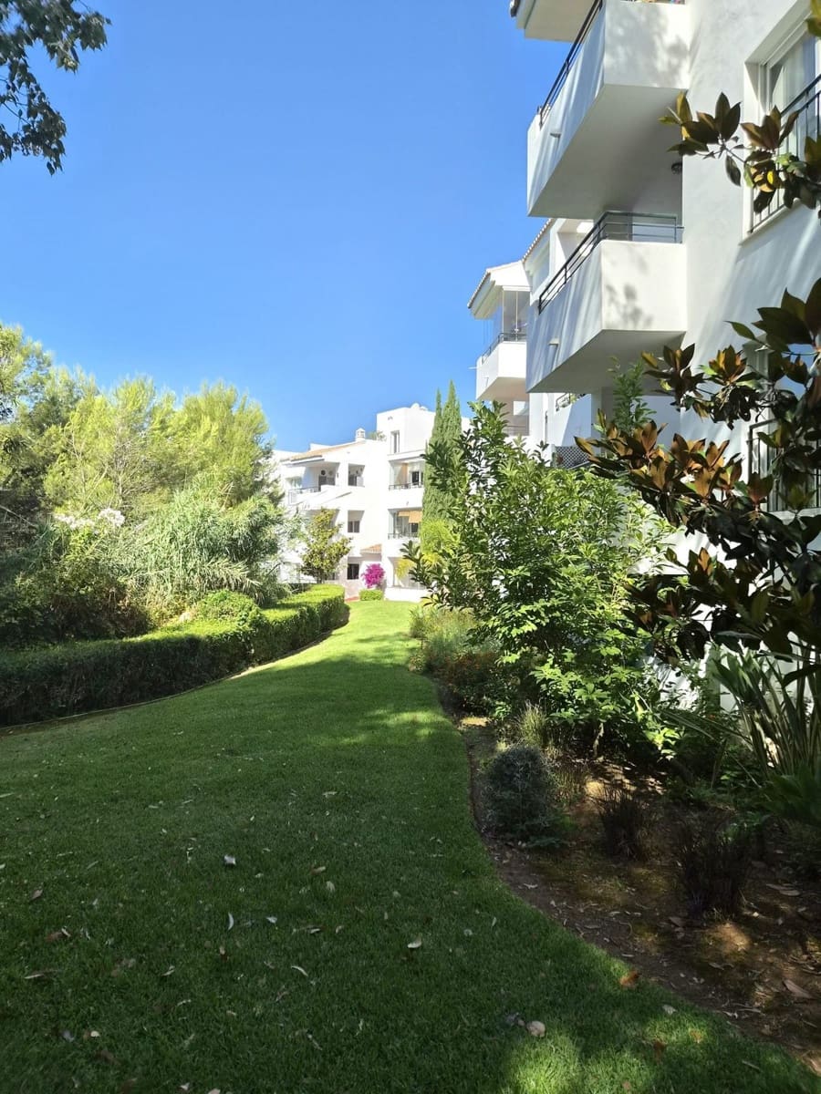2 quarto Apartamento para venda em Alhaurin Golf com piscina garagem - 260 000 € (Ref: 9909060)