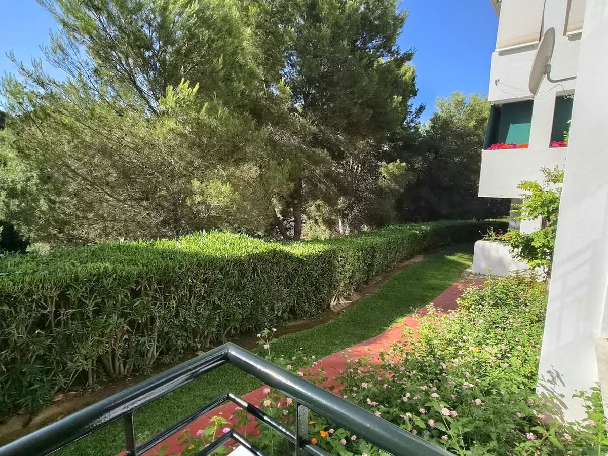 2 quarto Apartamento para venda em Alhaurin Golf com piscina garagem - 260 000 € (Ref: 9909060)