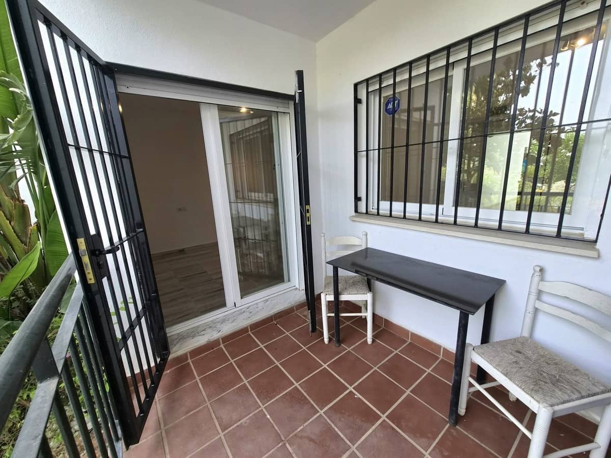 2 quarto Apartamento para venda em Alhaurin Golf com piscina garagem - 260 000 € (Ref: 9909060)