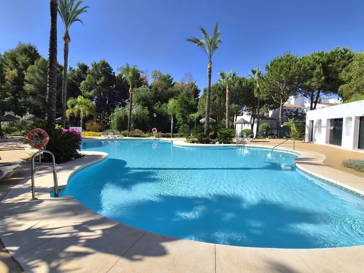 2 quarto Apartamento para venda em Alhaurin Golf com piscina garagem - 260 000 € (Ref: 9909060)