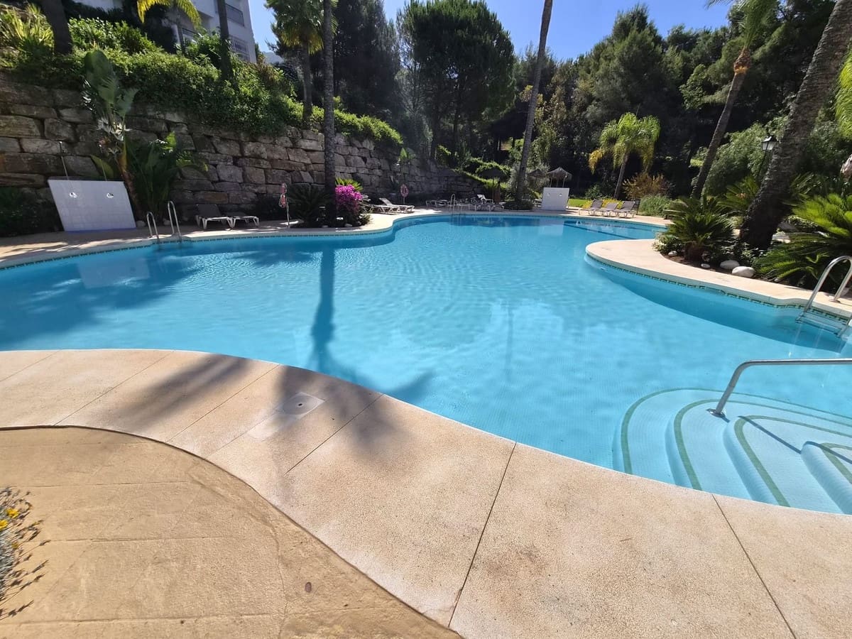 2 quarto Apartamento para venda em Alhaurin Golf com piscina garagem - 260 000 € (Ref: 9909060)