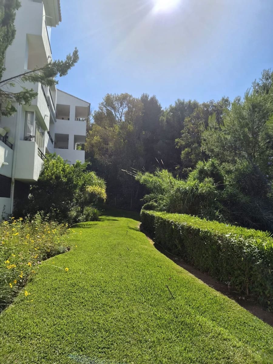 2 quarto Apartamento para venda em Alhaurin Golf com piscina garagem - 260 000 € (Ref: 9909060)