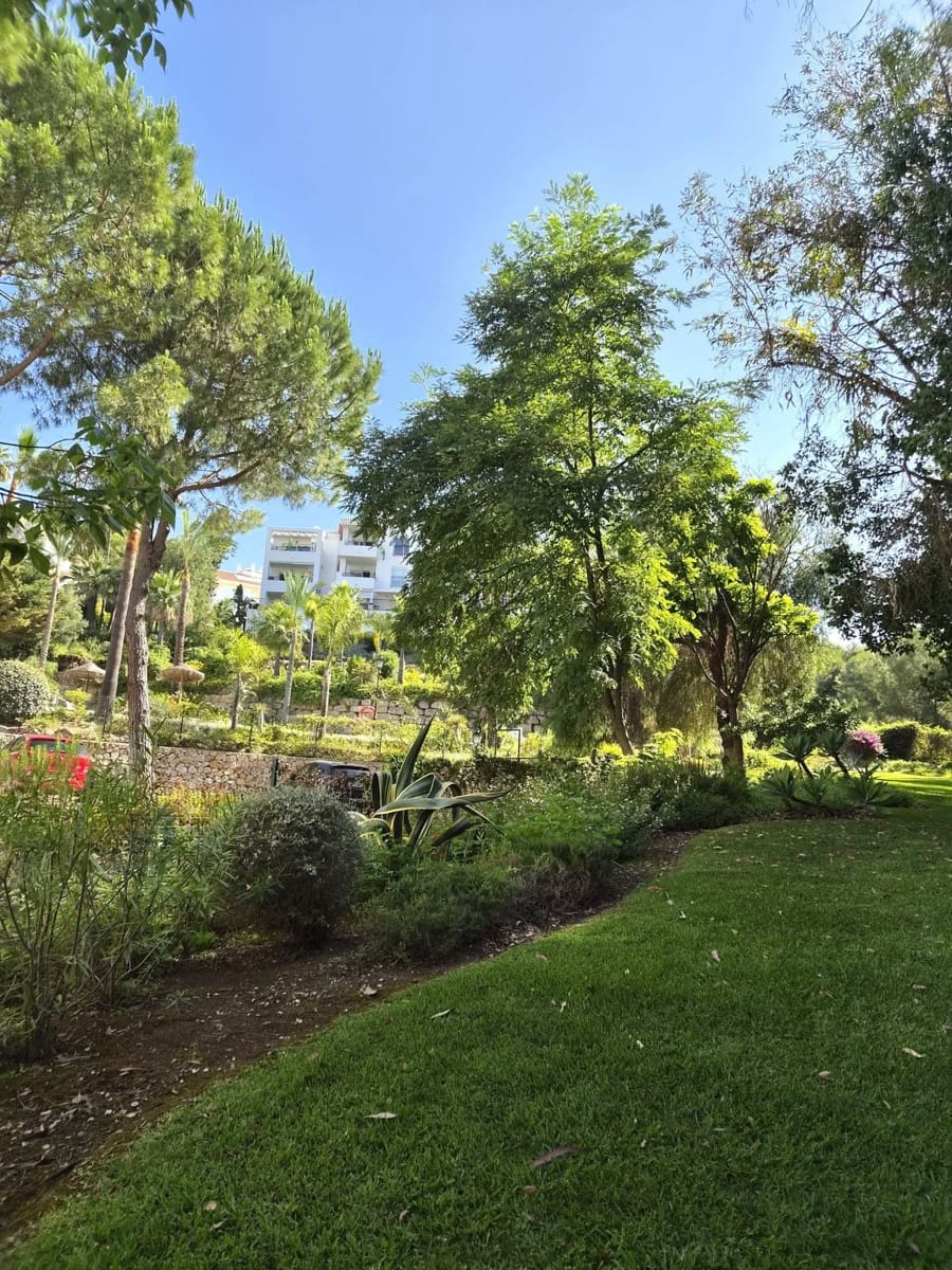 2 quarto Apartamento para venda em Alhaurin Golf com piscina garagem - 260 000 € (Ref: 9909060)