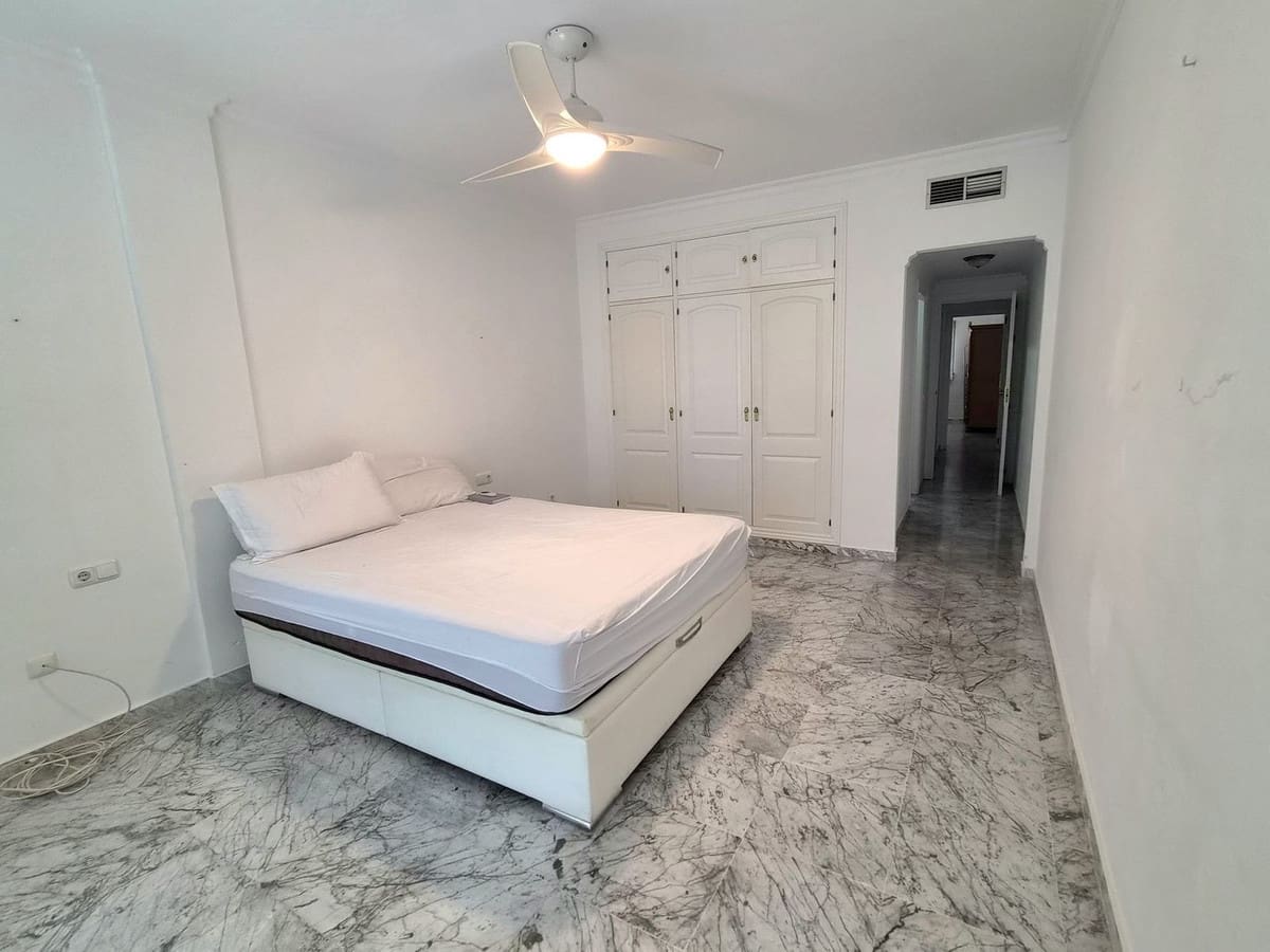 2 sypialnia Apartament na sprzedaż w Alhaurin Golf z basenem garażem - 450 000 € (Ref: 9929990)