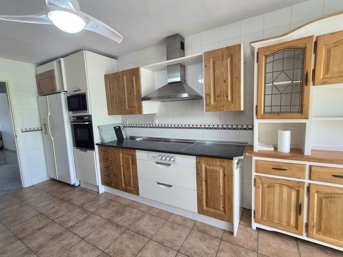 2 sypialnia Apartament na sprzedaż w Alhaurin Golf z basenem garażem - 450 000 € (Ref: 9929990)