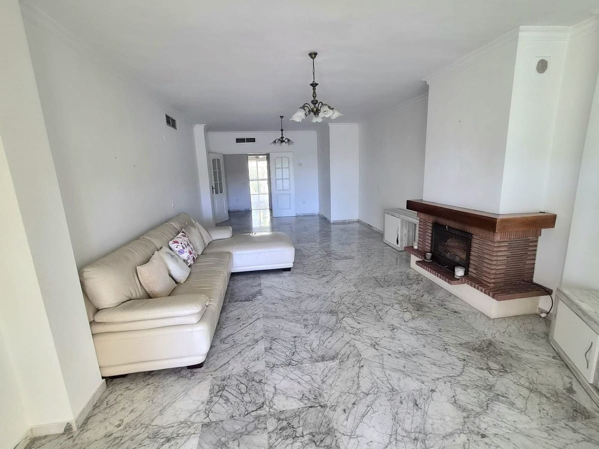 2 sypialnia Apartament na sprzedaż w Alhaurin Golf z basenem garażem - 450 000 € (Ref: 9929990)