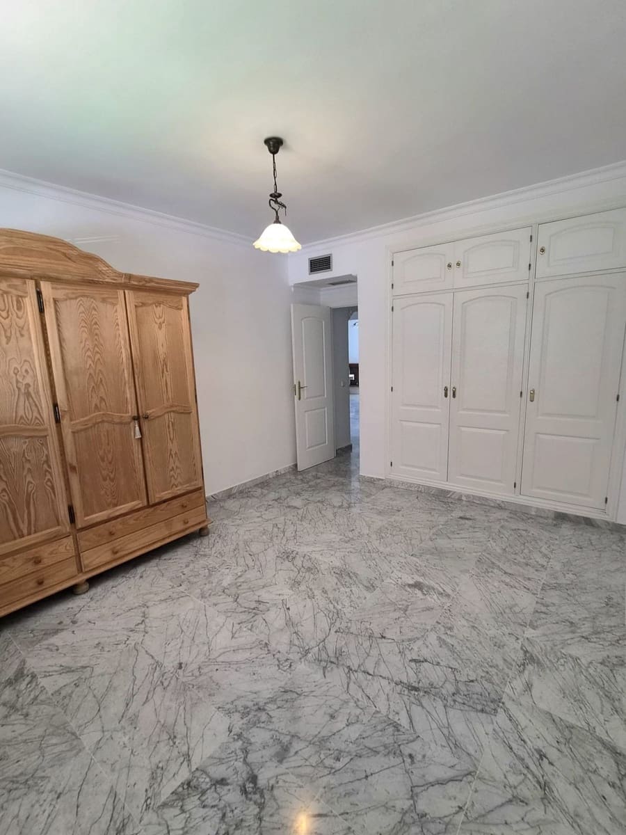 2 sypialnia Apartament na sprzedaż w Alhaurin Golf z basenem garażem - 450 000 € (Ref: 9929990)