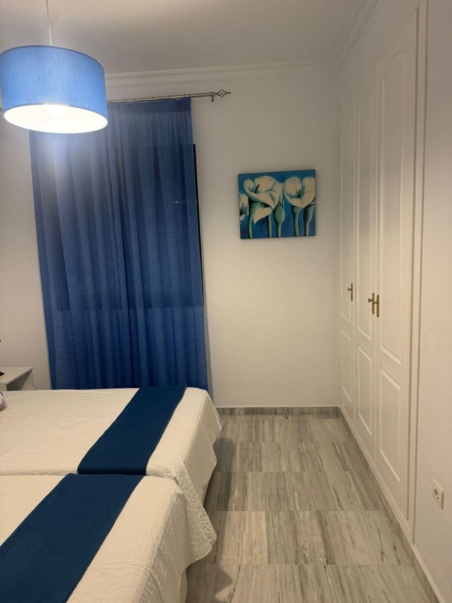 2 makuuhuone Kattohuoneisto vuokrattavana paikassa Alhaurin Golf mukana uima-altaan 
autotalli - 1 250 € (Ref: 9934992)