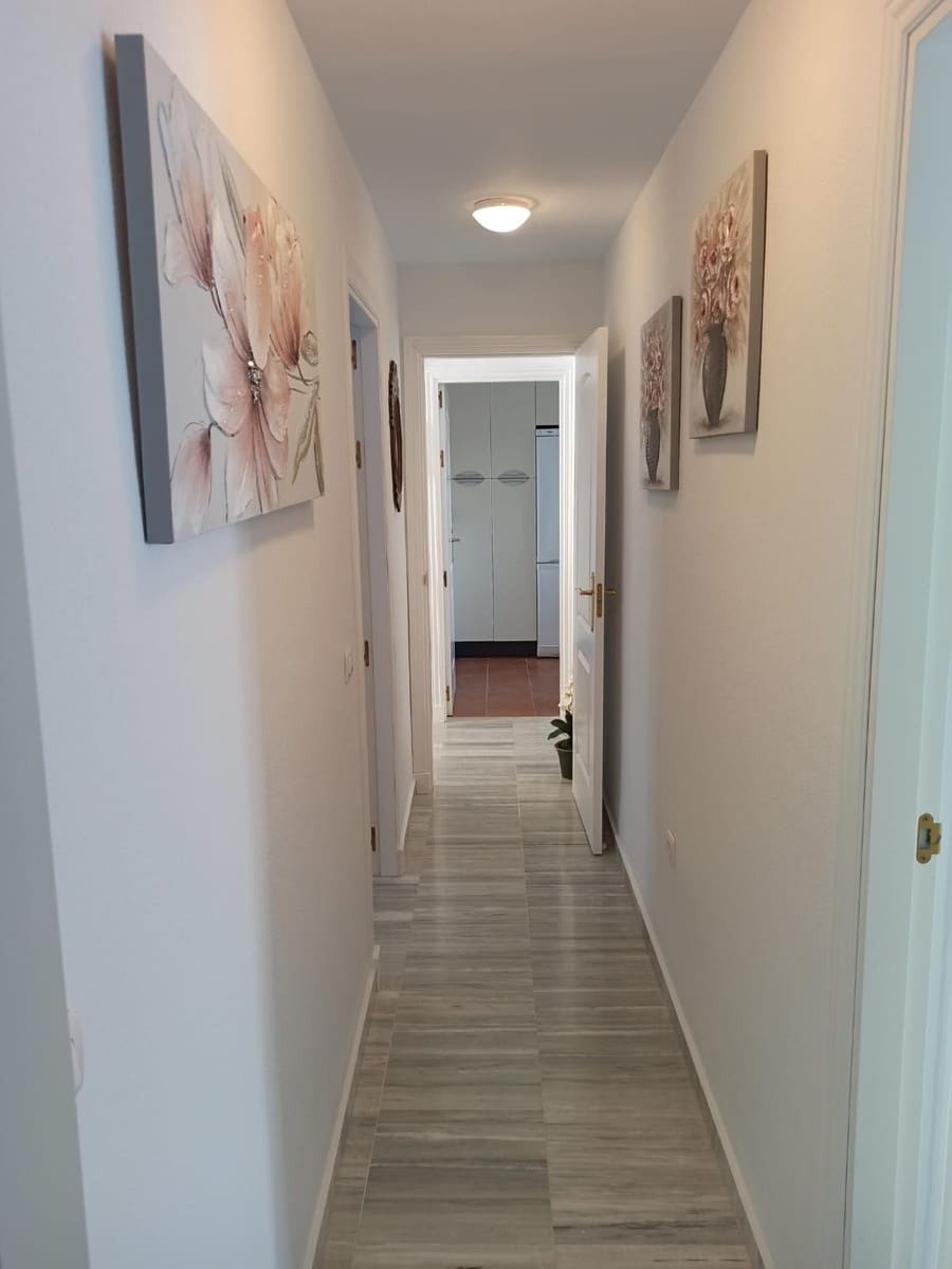 2 makuuhuone Kattohuoneisto vuokrattavana paikassa Alhaurin Golf mukana uima-altaan 
autotalli - 1 250 € (Ref: 9934992)