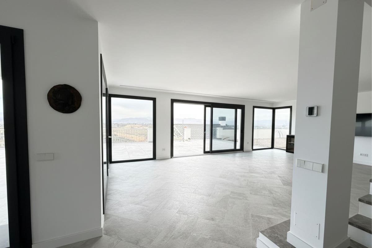 4 Zimmer Villa zu verkaufen in Coin mit Pool Garage - 1.600.000 € (Ref: 9946330)
