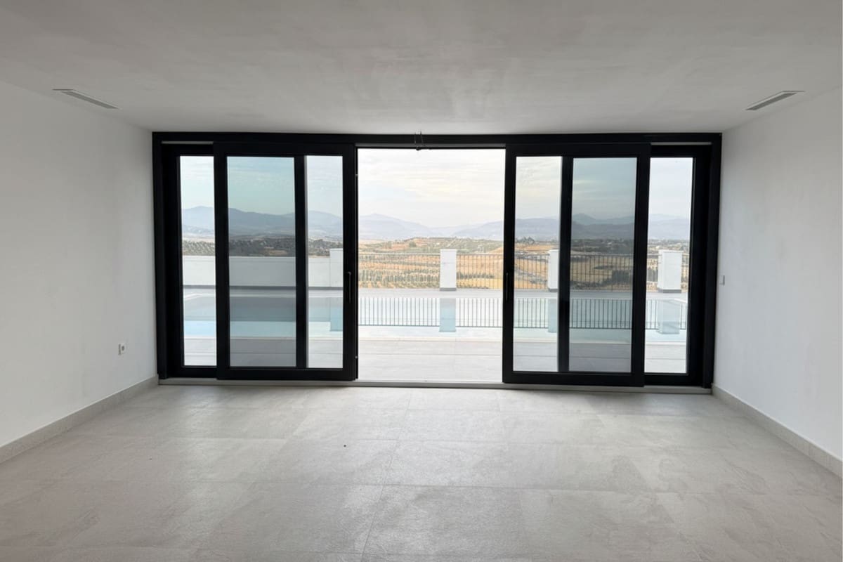 4 Zimmer Villa zu verkaufen in Coin mit Pool Garage - 1.600.000 € (Ref: 9946330)