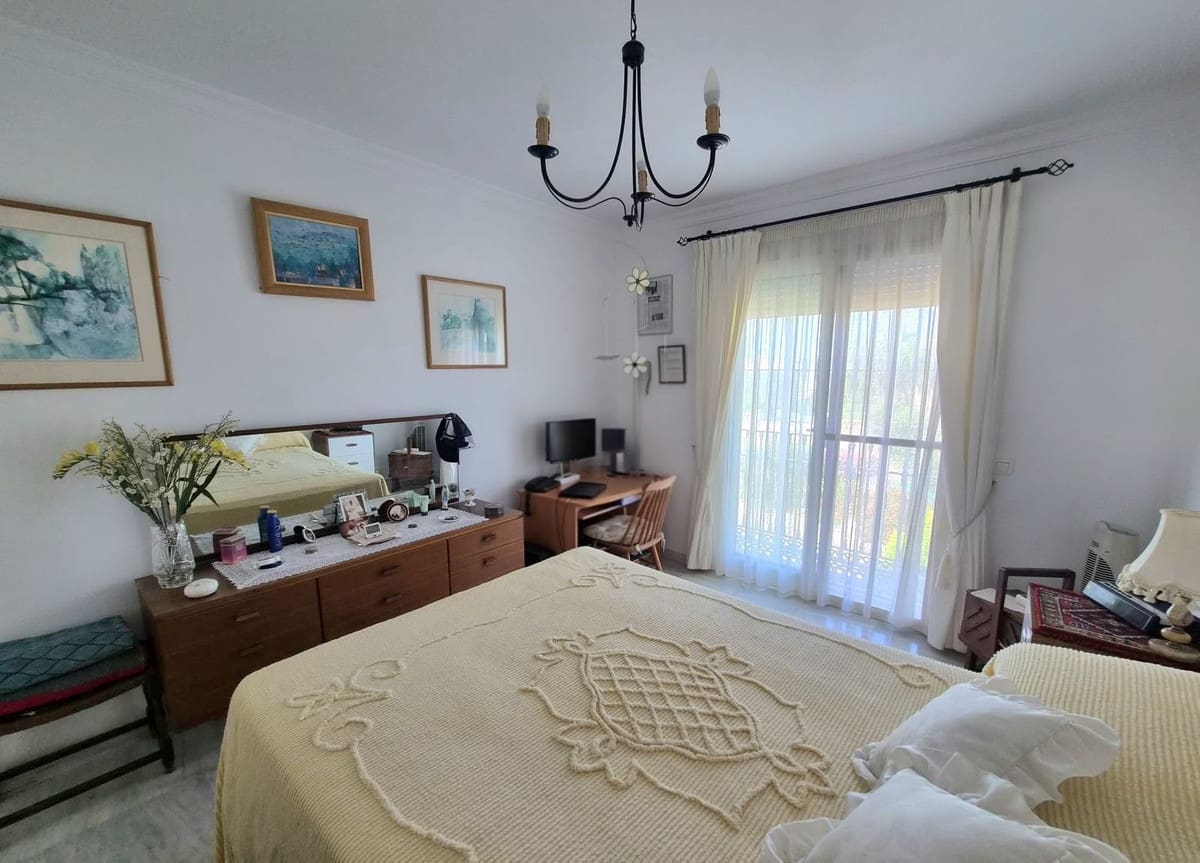 3 quarto Moradia Geminada para venda em Alhaurin Golf com piscina garagem - 499 000 € (Ref: 9948568)