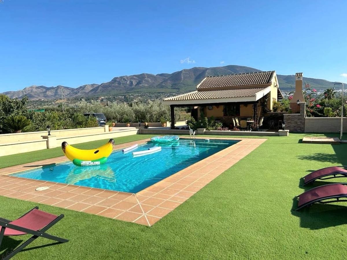 3 sovrum Finca/Hus på landet att hyra i Alhaurin el Grande med pool garage - 2 100 € (Ref: 9965800)