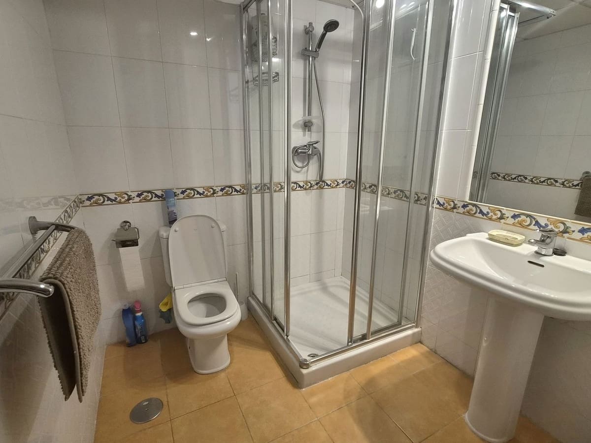 3 sypialnia Dom na sprzedaż w Alhaurin Golf z basenem garażem - 412 500 € (Ref: 9981232)