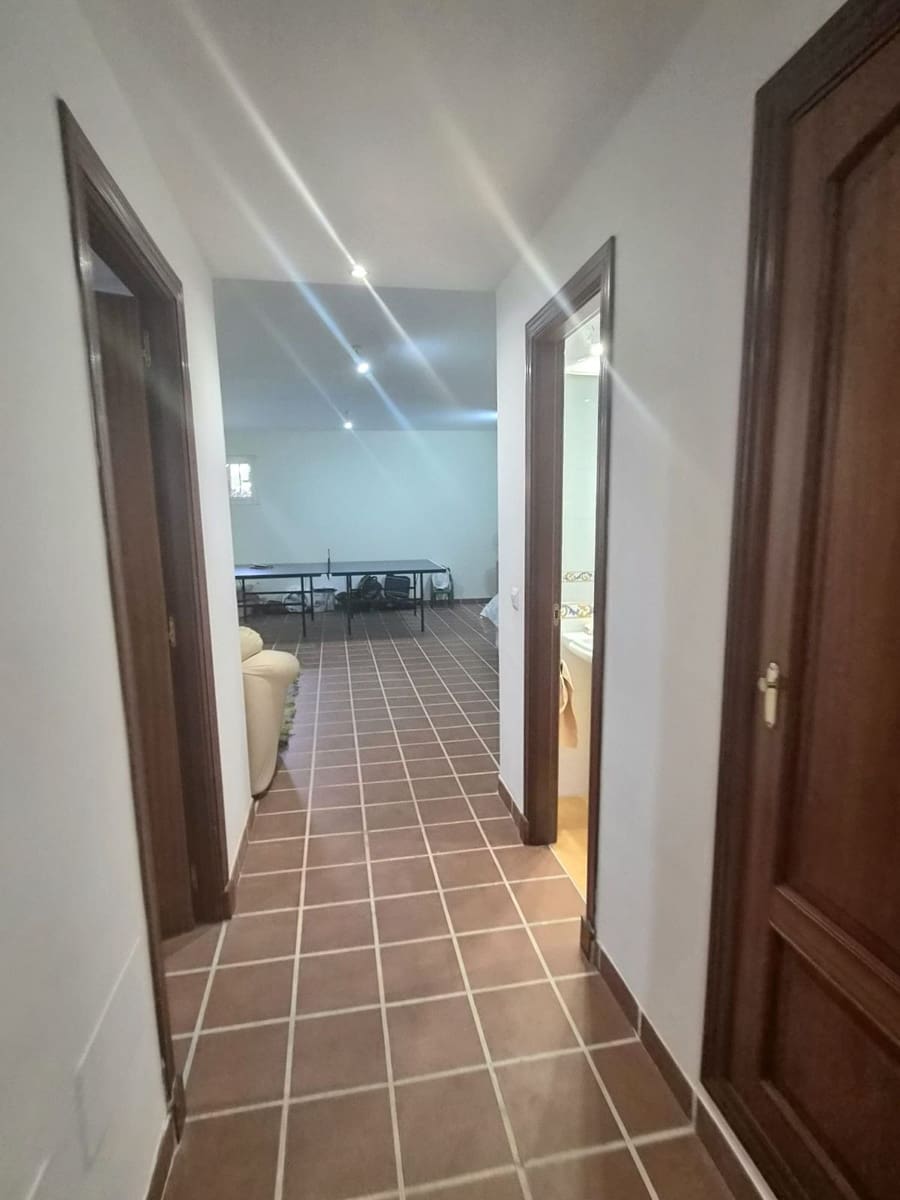3 sypialnia Dom na sprzedaż w Alhaurin Golf z basenem garażem - 412 500 € (Ref: 9981232)