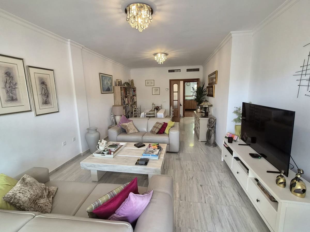 3 Zimmer Apartment zu verkaufen in Alhaurin Golf mit Pool Garage - 399.000 € (Ref: 9981640)