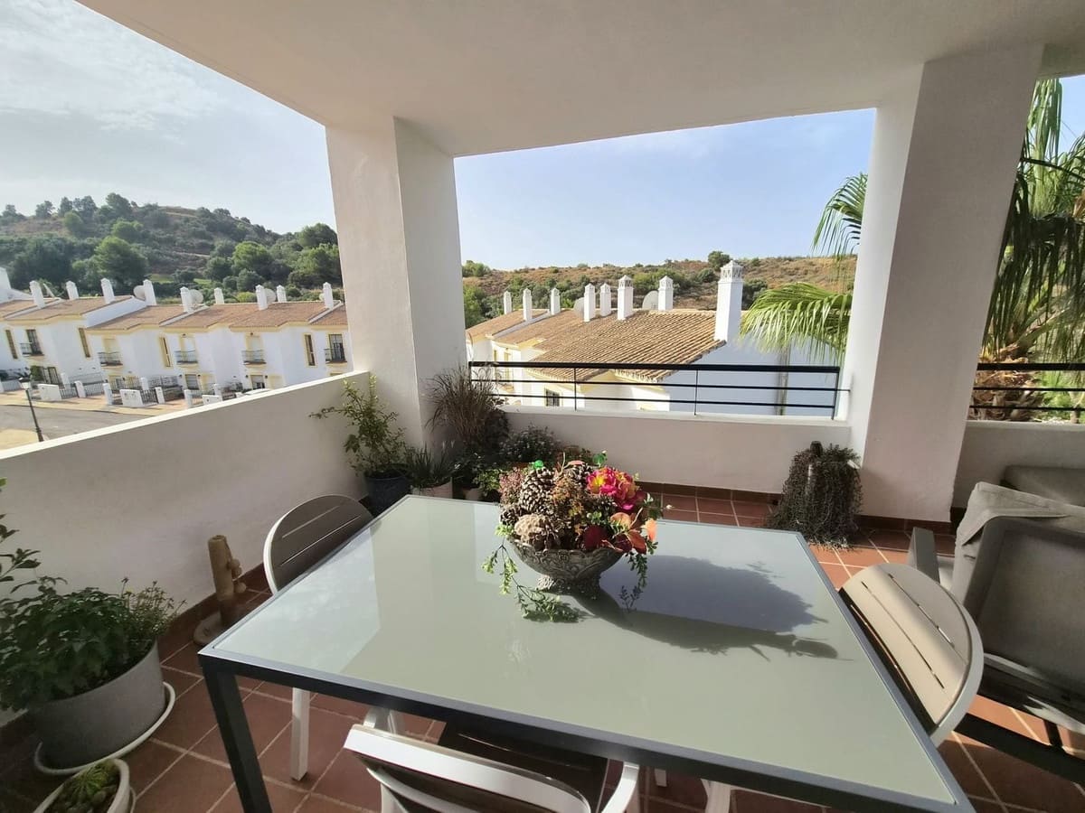 3 bedroom Apartment for sale in Alhaurin Golf with pool garage - € 399,000 (Ref: 9981640)