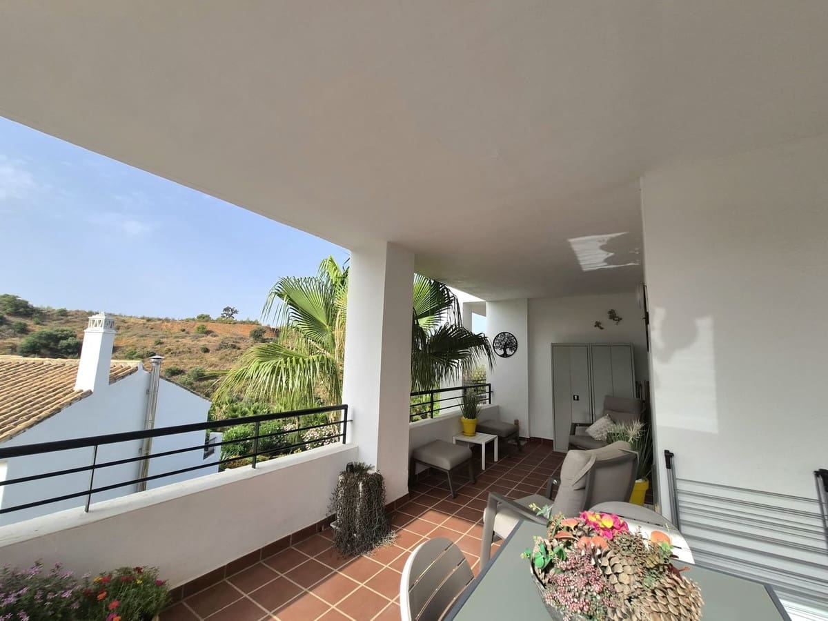3 bedroom Apartment for sale in Alhaurin Golf with pool garage - € 399,000 (Ref: 9981640)