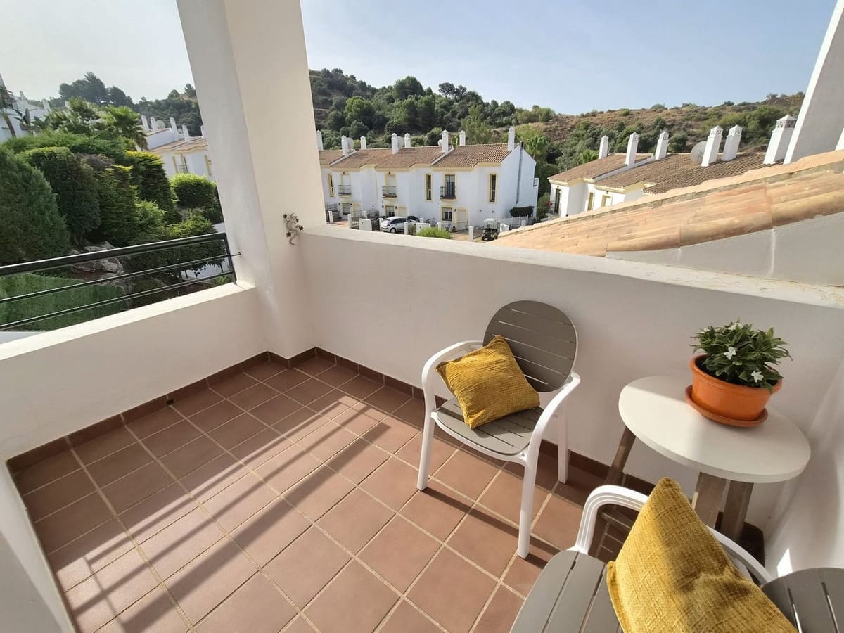 3 bedroom Apartment for sale in Alhaurin Golf with pool garage - € 399,000 (Ref: 9981640)
