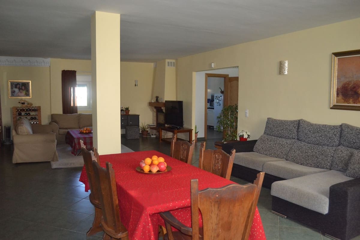 7 soveværelse Hotel til salg i Alhaurin de la Torre med swimmingpool garage - € 850.000 (Ref: 9999035)