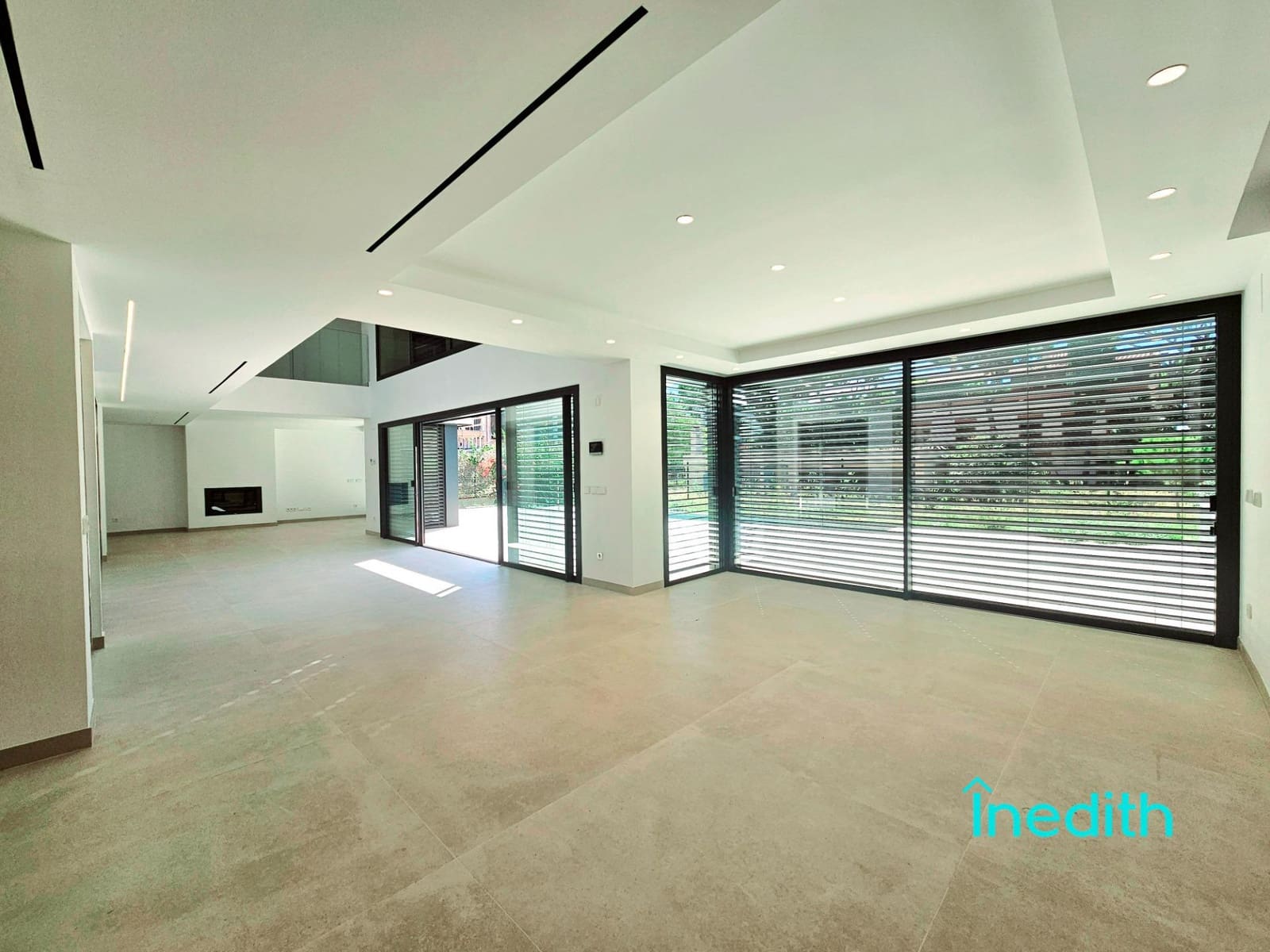 5 sypialnia Willa na sprzedaż w Gava z basenem garażem - 6 000 000 € (Ref: 9128449)