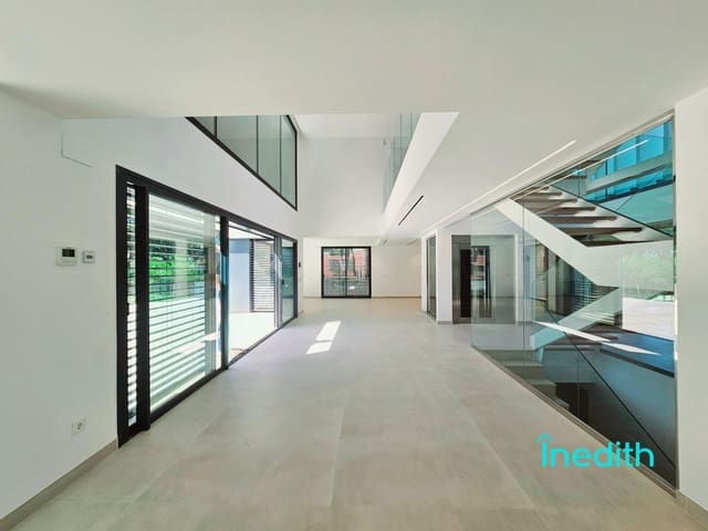 5 soverom Villa til salgs i Gavà med svømmebasseng garasje - € 6 000 000 (Ref: 9128449)