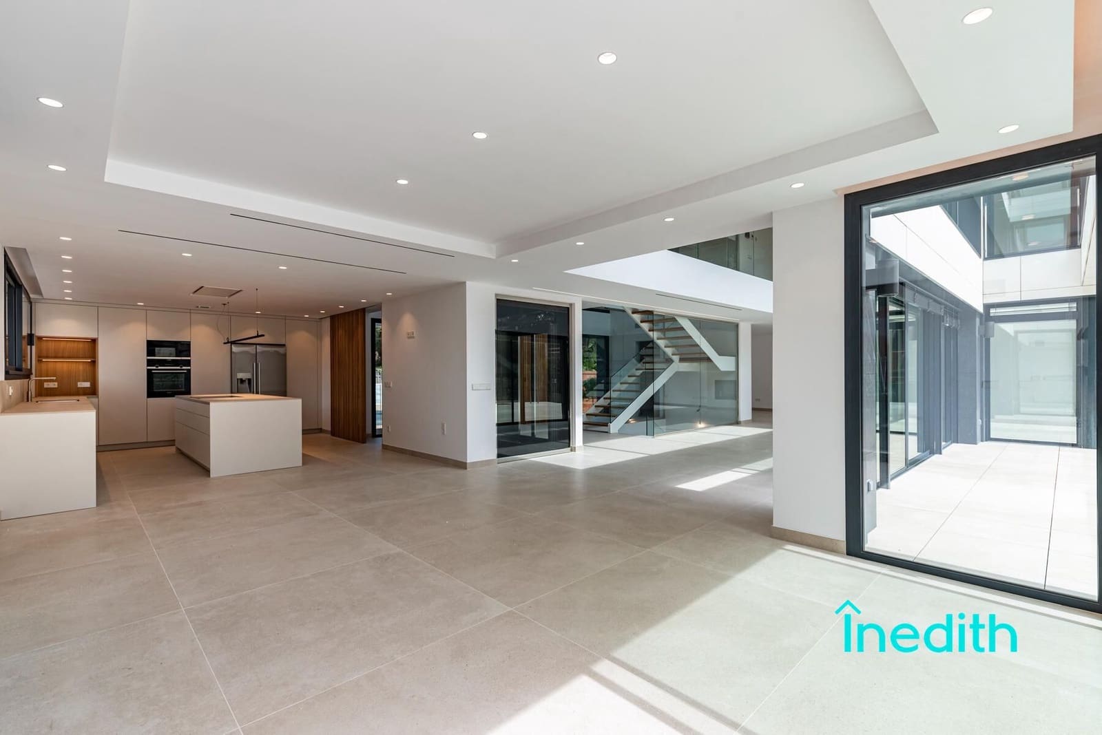 5 sypialnia Willa na sprzedaż w Gava z basenem garażem - 6 000 000 € (Ref: 9128449)