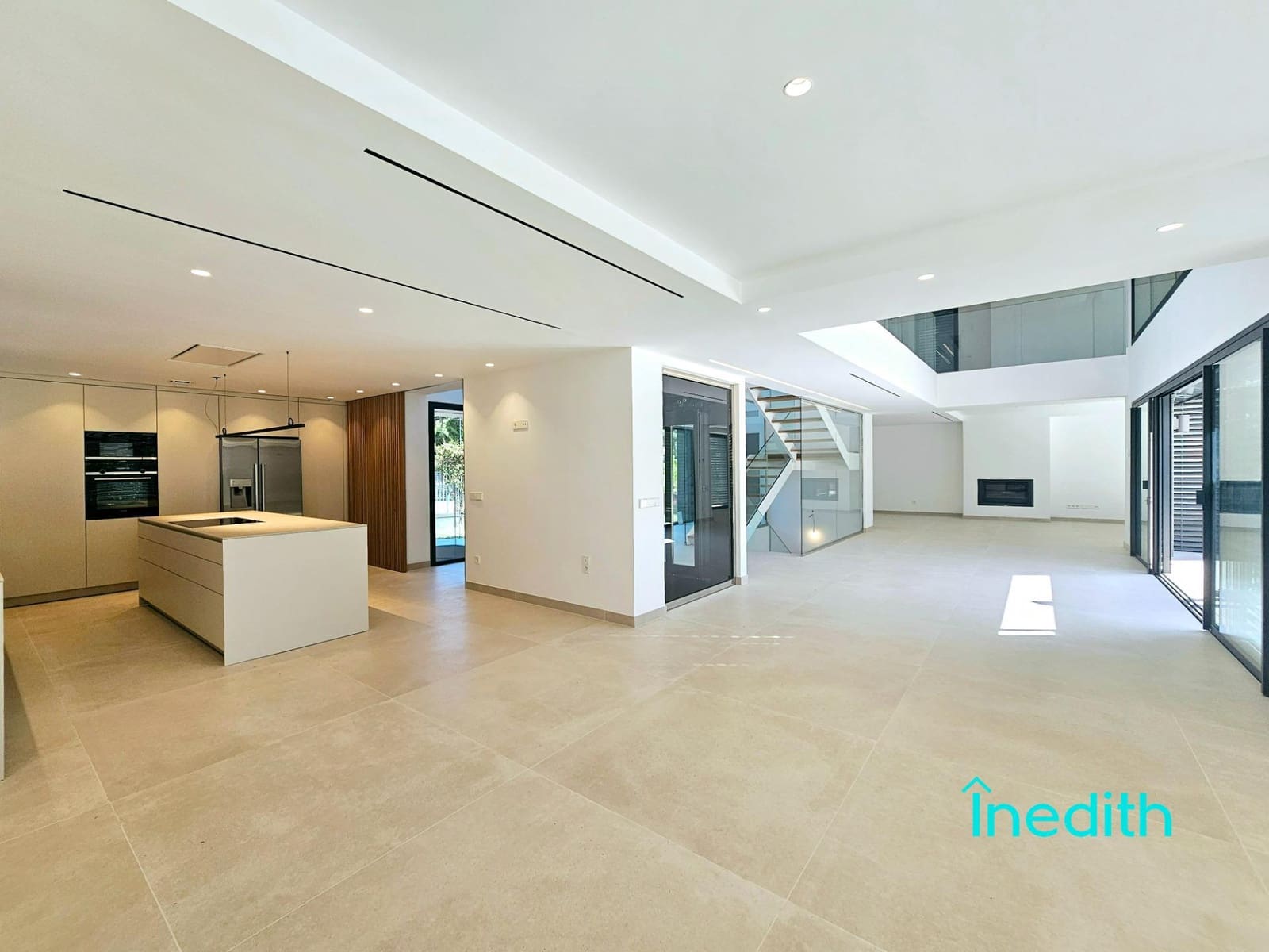 5 sypialnia Willa na sprzedaż w Gava z basenem garażem - 6 000 000 € (Ref: 9128449)