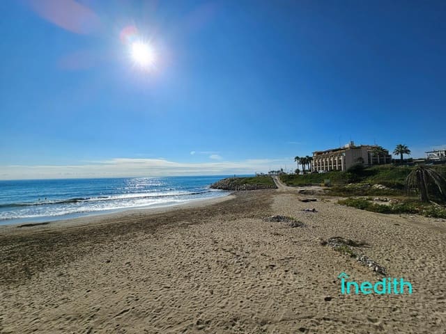 3 bedroom Flat for sale in Sitges with pool garage - € 850,000 (Ref: 9128450)