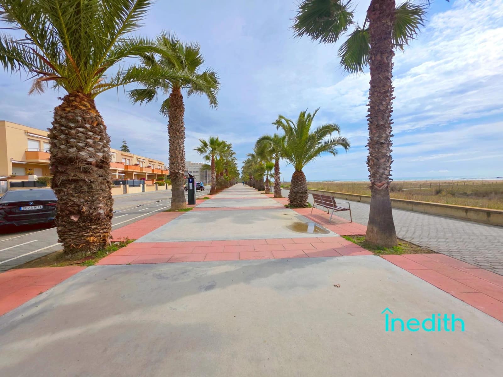 Adosado de 3 habitaciones en Cubelles en venta con piscina garaje - 680.000 € (Ref: 9128451)