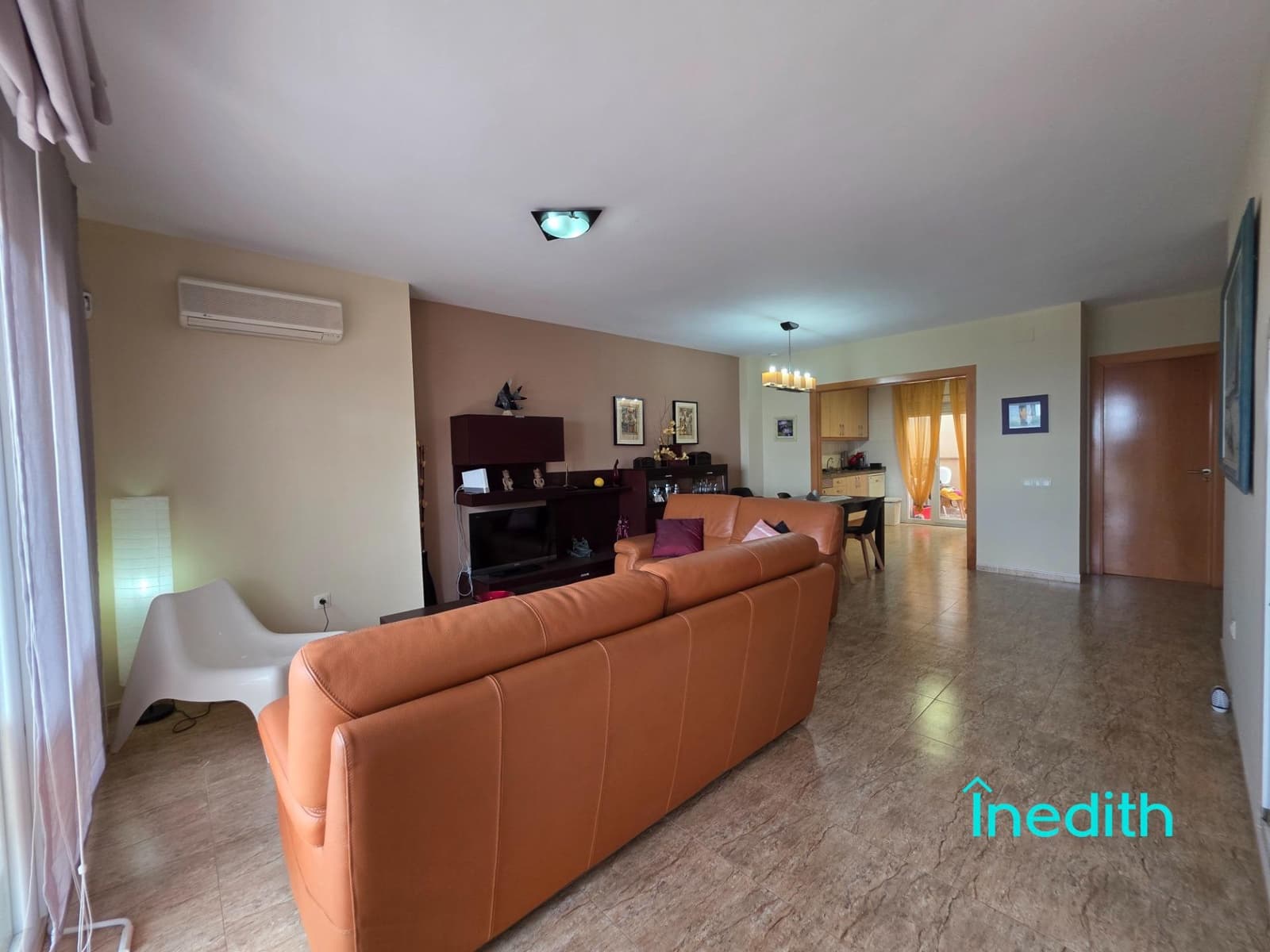 Adosado de 3 habitaciones en Cubelles en venta con piscina garaje - 680.000 € (Ref: 9128451)