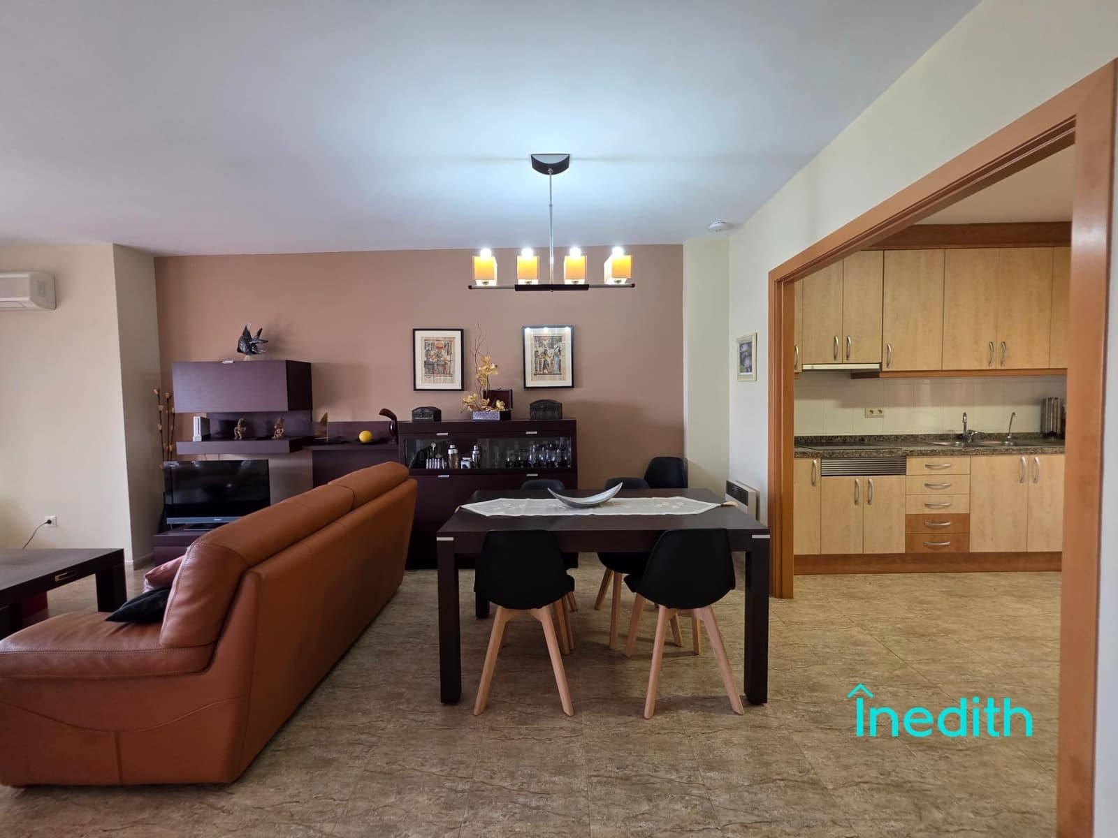 Adosado de 3 habitaciones en Cubelles en venta con piscina garaje - 680.000 € (Ref: 9128451)