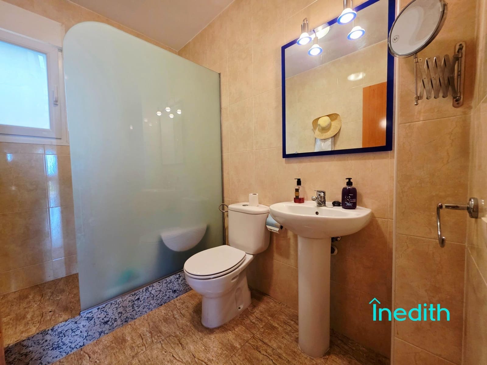 Adosado de 3 habitaciones en Cubelles en venta con piscina garaje - 680.000 € (Ref: 9128451)