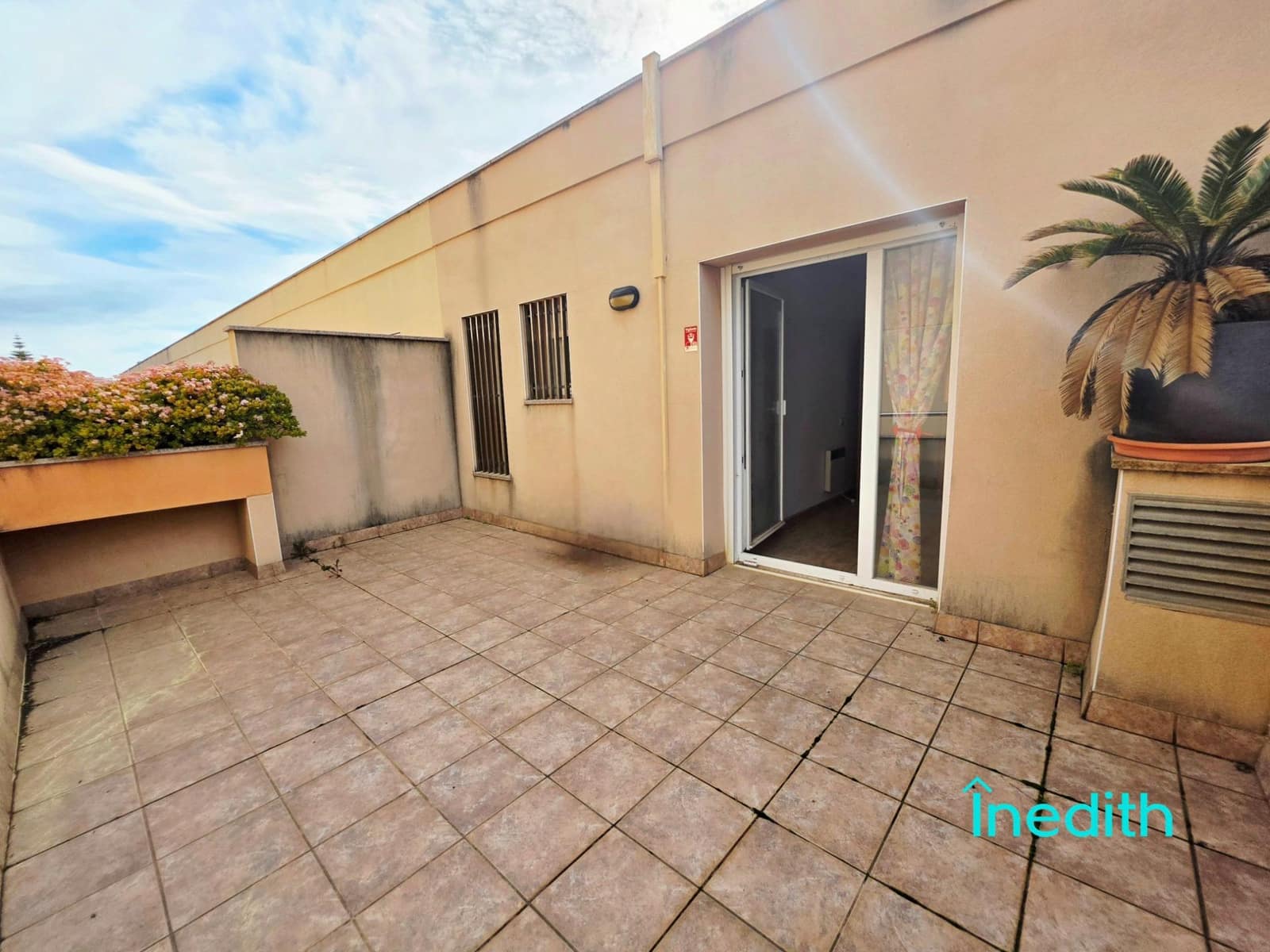 Adosado de 3 habitaciones en Cubelles en venta con piscina garaje - 680.000 € (Ref: 9128451)