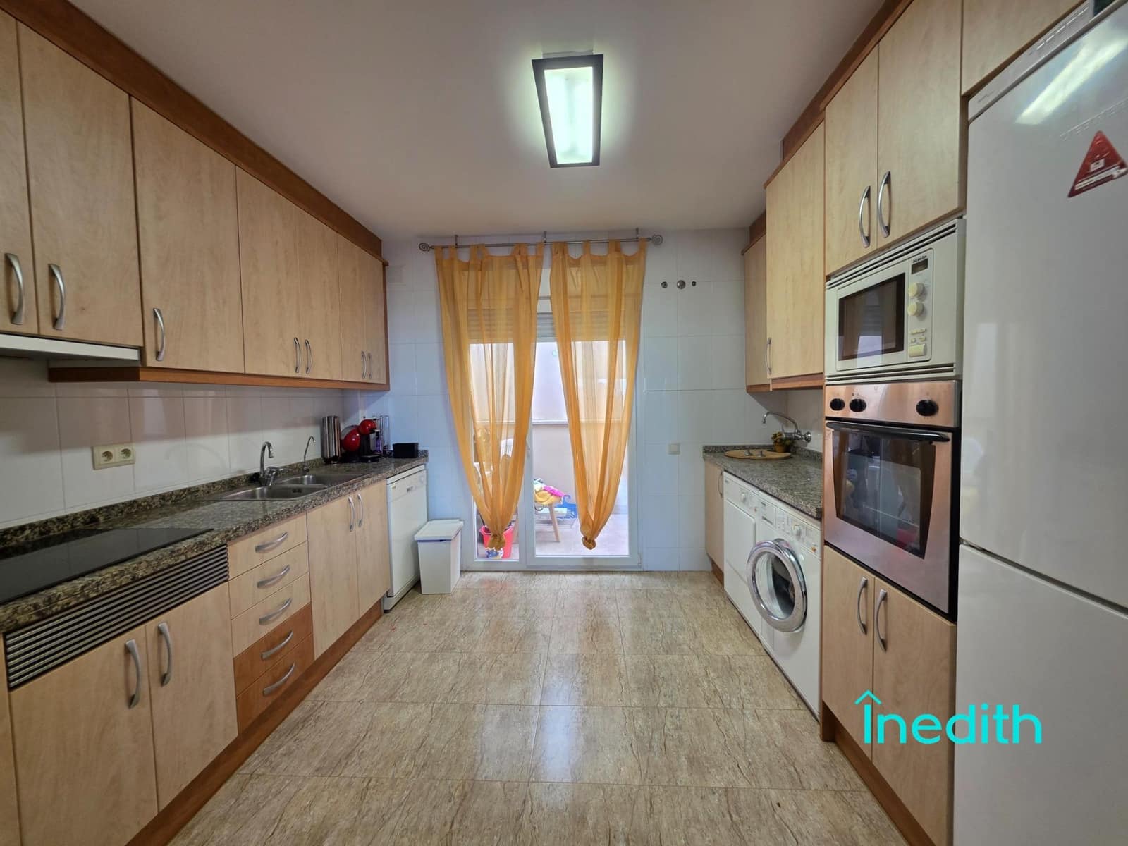 3 soverom Rekkehus til salgs i Cubelles med svømmebasseng garasje - € 680 000 (Ref: 9128451)