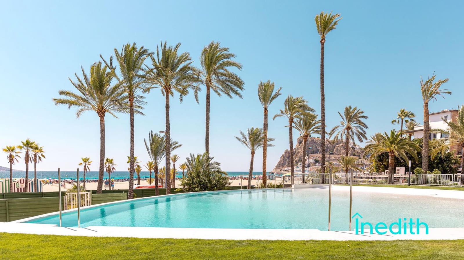 2 soverom Leilighet til salgs i Benidorm med svømmebasseng - € 1 100 000 (Ref: 9128453)