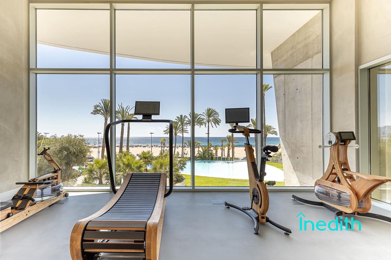 2 soverom Leilighet til salgs i Benidorm med svømmebasseng - € 1 100 000 (Ref: 9128453)