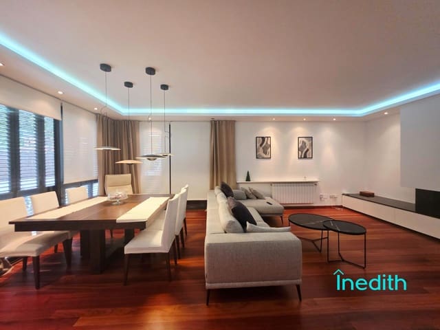 4 soveværelse Villa til salg i Castelldefels med swimmingpool garage - € 1.299.000 (Ref: 9128458)