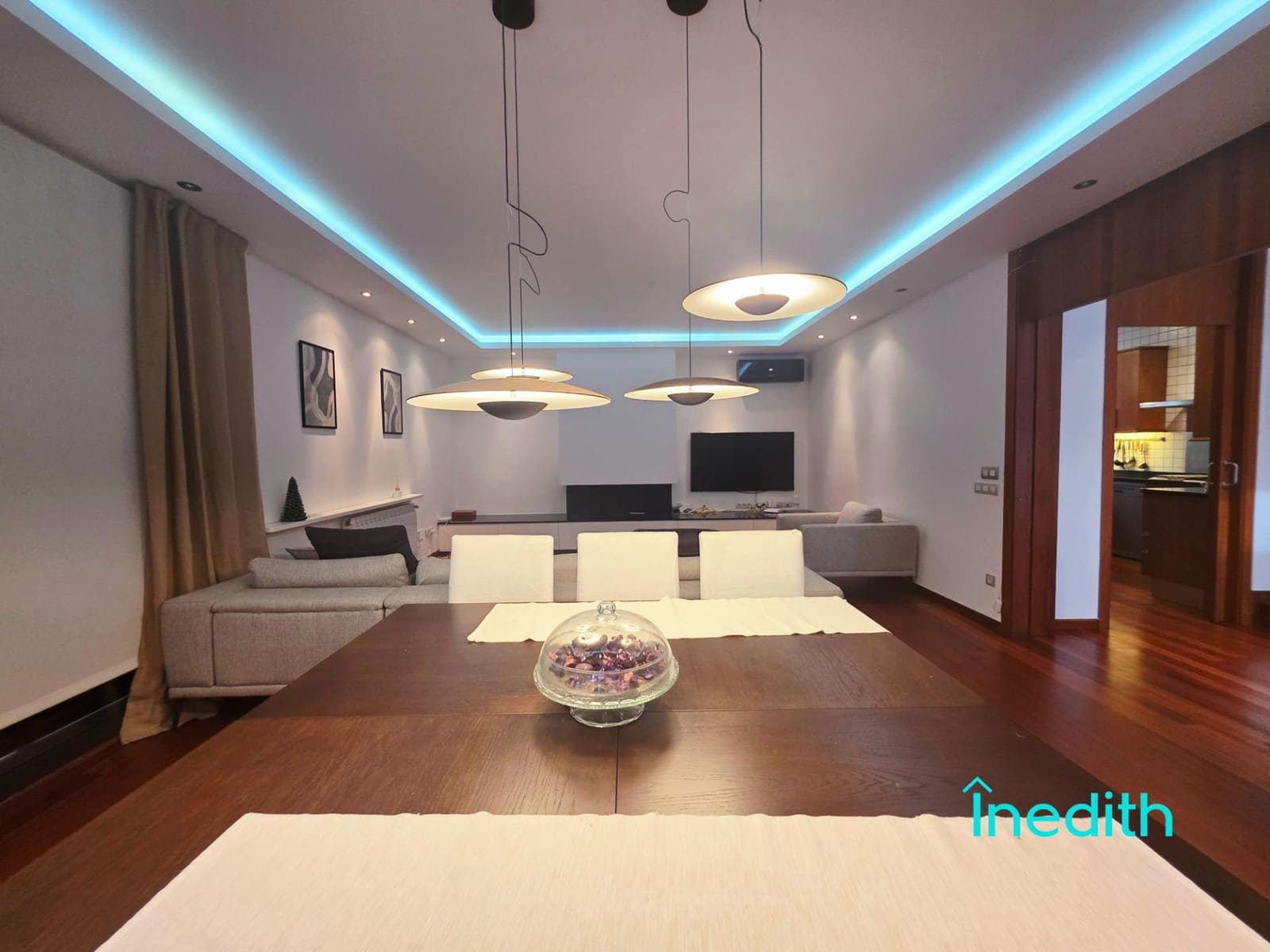 4 soveværelse Villa til salg i Castelldefels med swimmingpool garage - € 1.299.000 (Ref: 9128458)