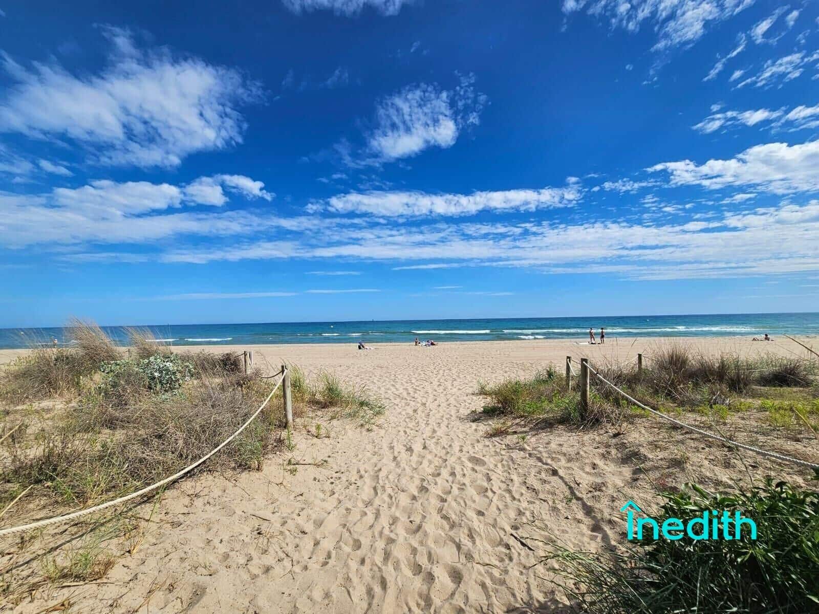 4 soveværelse Villa til salg i Castelldefels med swimmingpool garage - € 1.299.000 (Ref: 9128458)