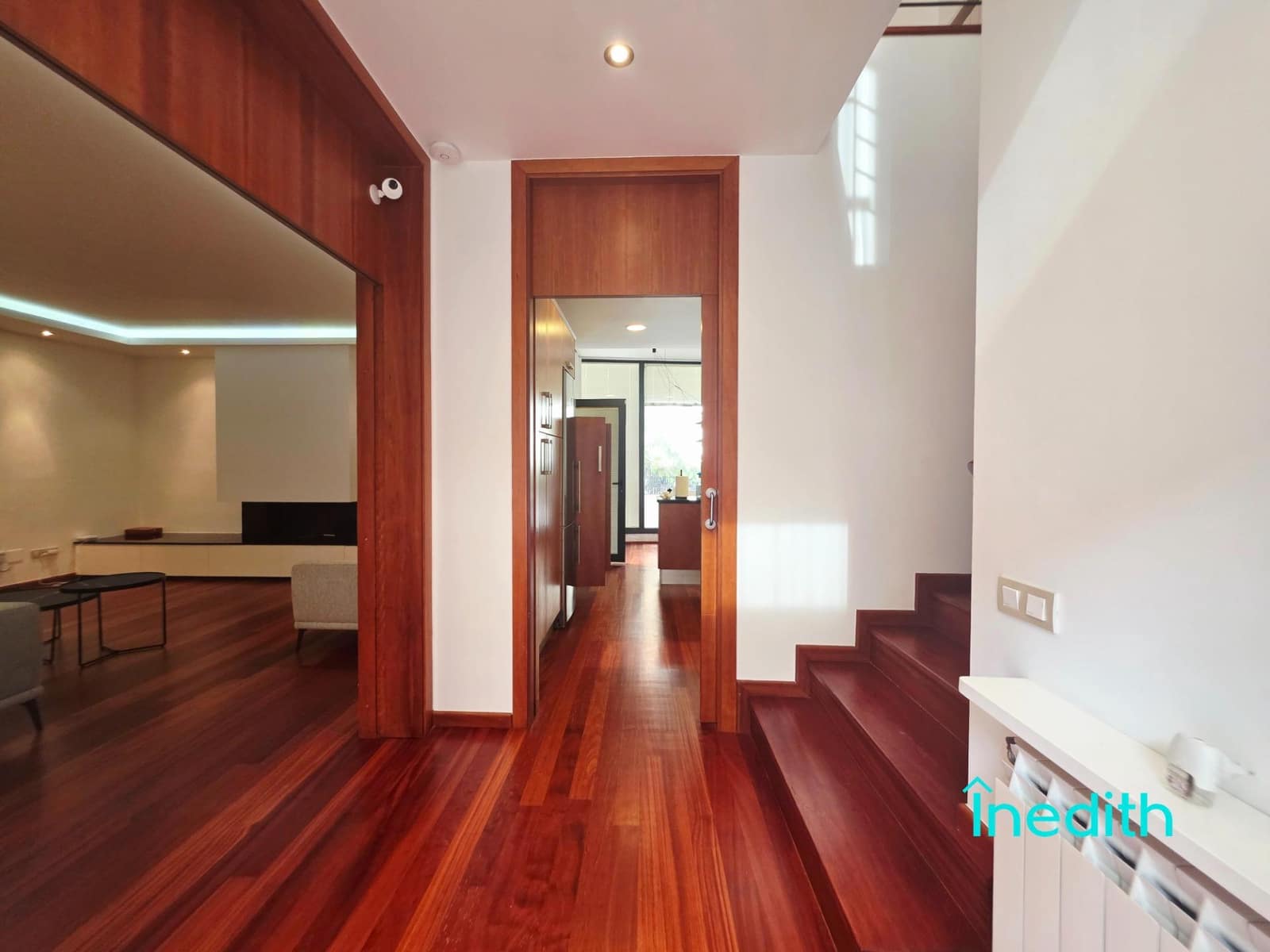 4 soveværelse Villa til salg i Castelldefels med swimmingpool garage - € 1.299.000 (Ref: 9128458)