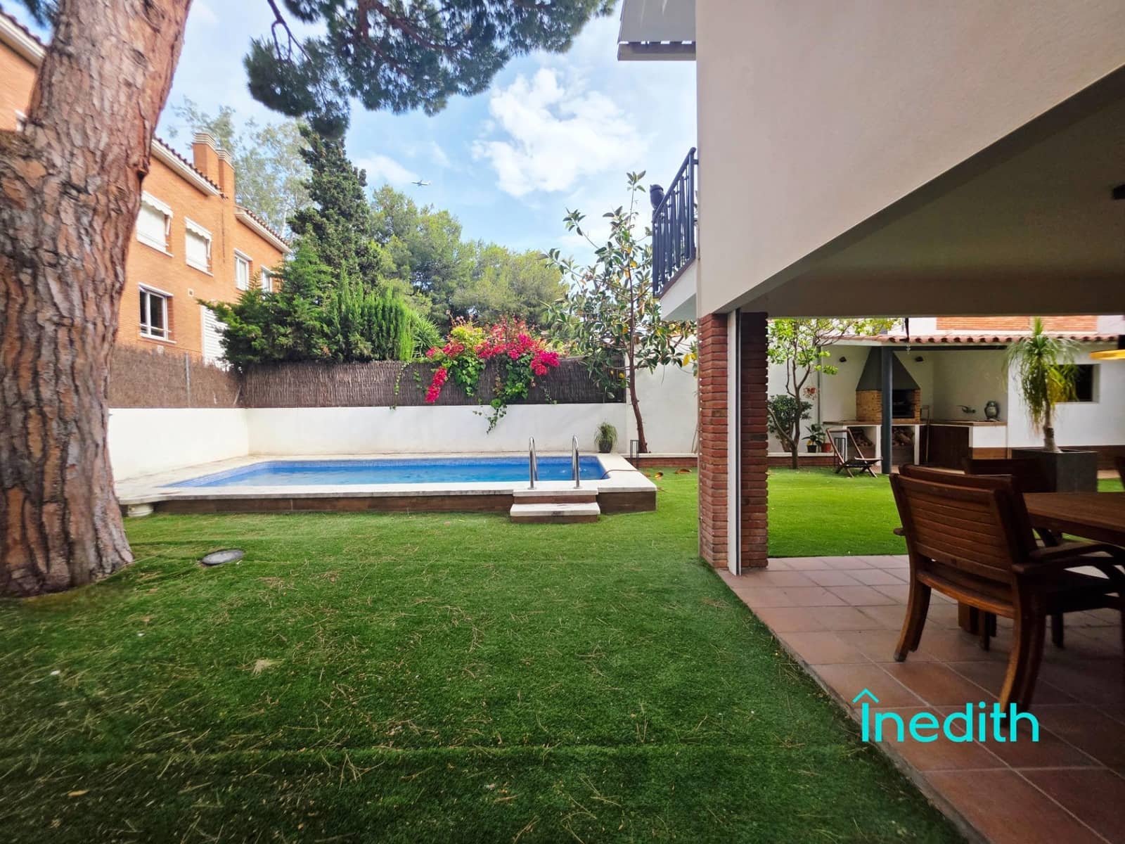 4 soveværelse Villa til salg i Castelldefels med swimmingpool garage - € 1.299.000 (Ref: 9128458)